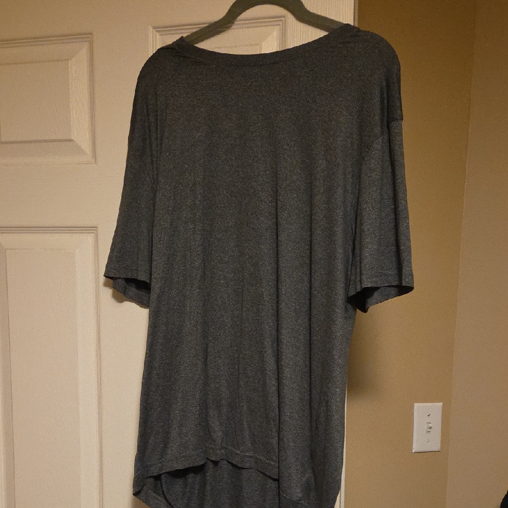 Old Navy Active Heather Gray T-Shirt